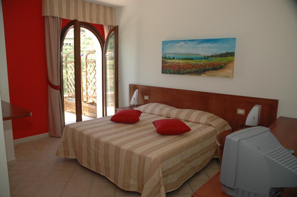 Agriturismo L'Arca Di Anna Brambilla Belvedere Marittimo Quarto foto